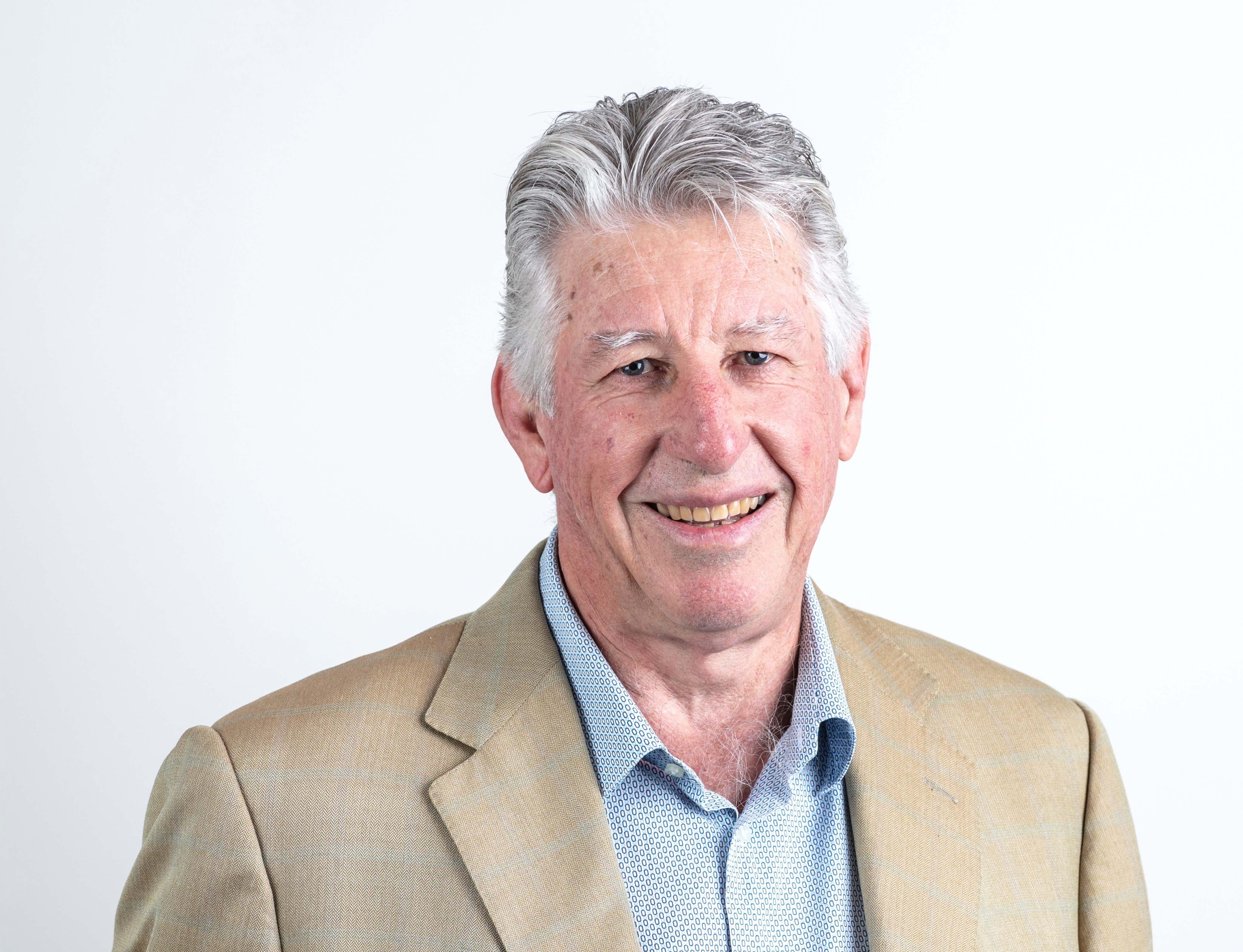 Geoff Vazey cropped